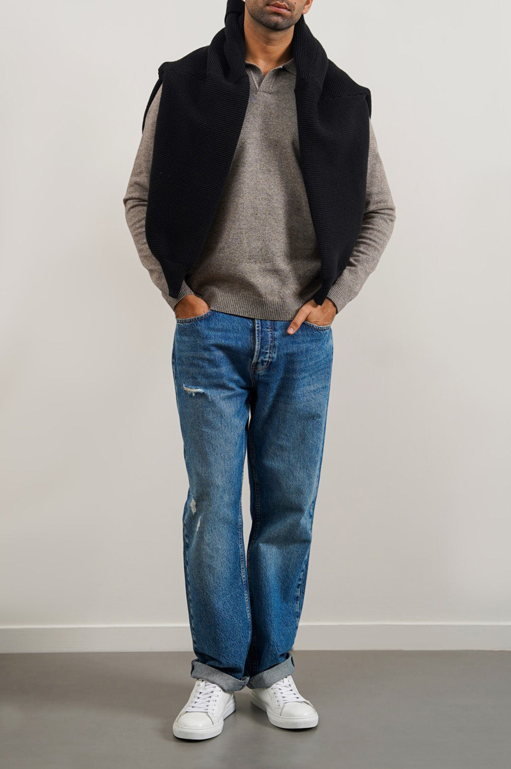 BLUE RELAXED STRAIGHT 
JEANS