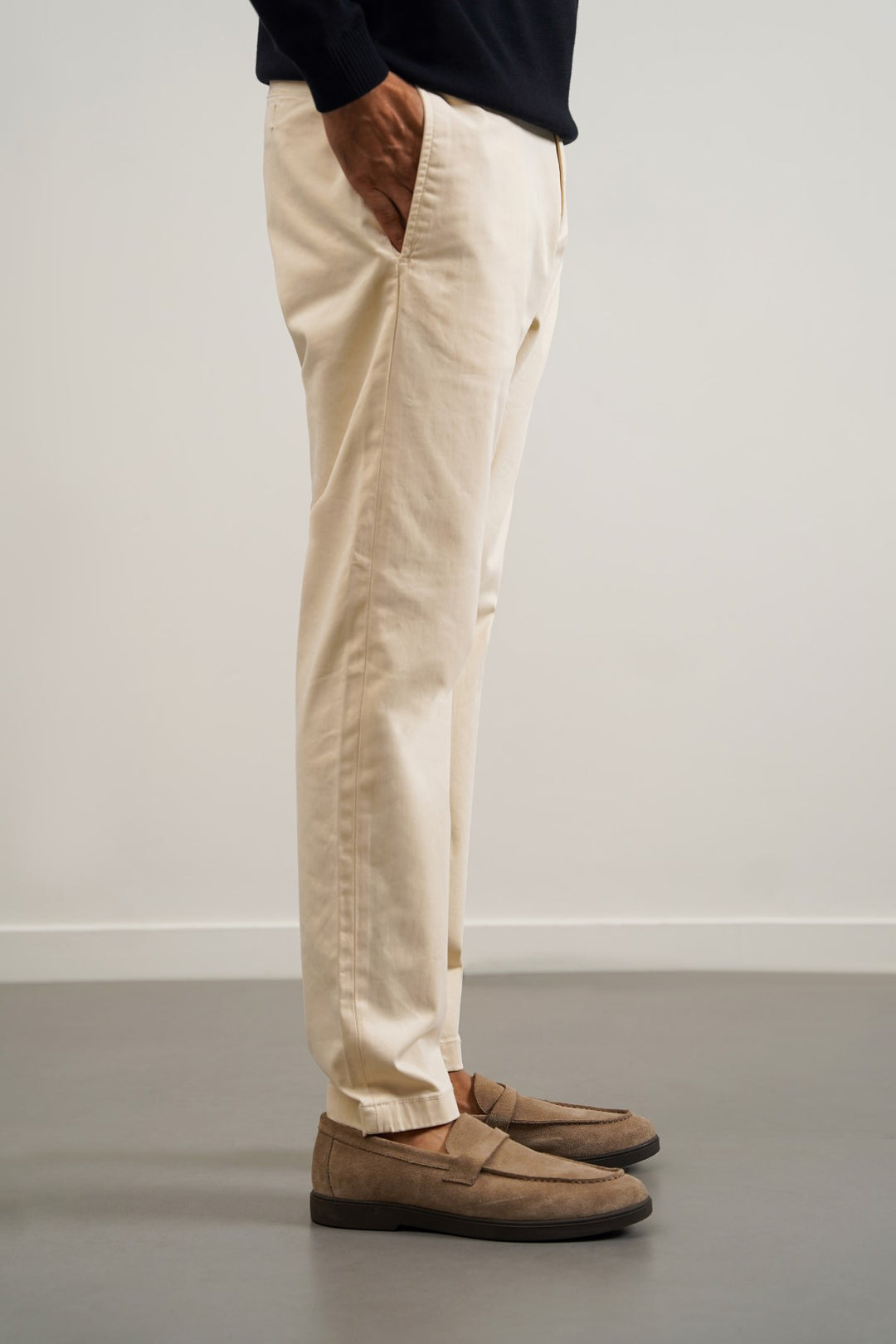 IVORY SLIM STRAIGHT PANTS