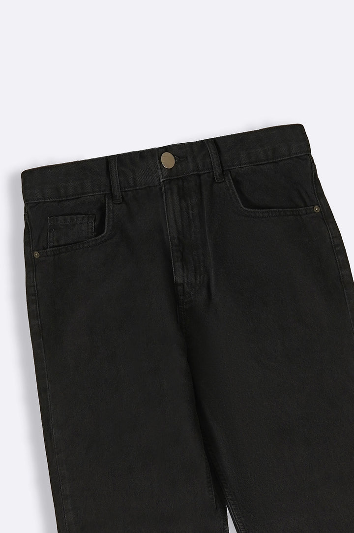 BLACK REGULAR STRAIGHT FIT JEANS