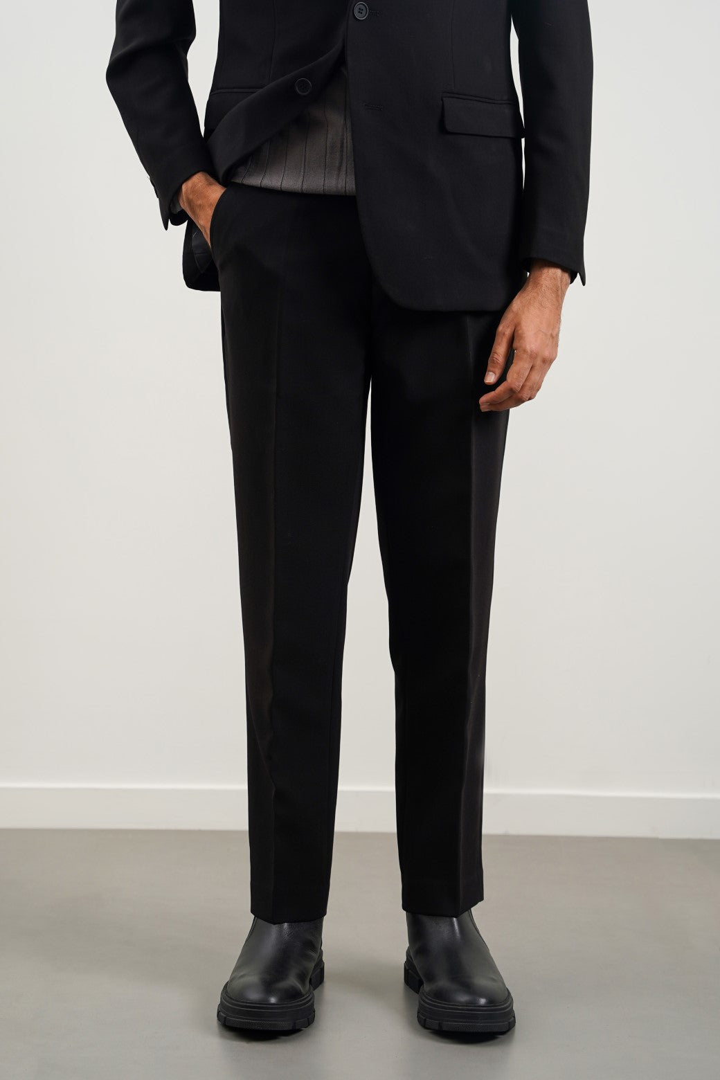 BLACK CLASSIC SUIT TROUSER