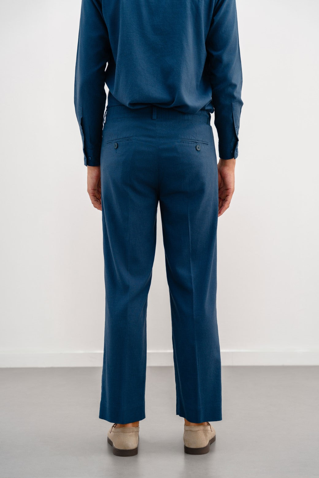 NAVY LINEN PLEATED TROUSERS