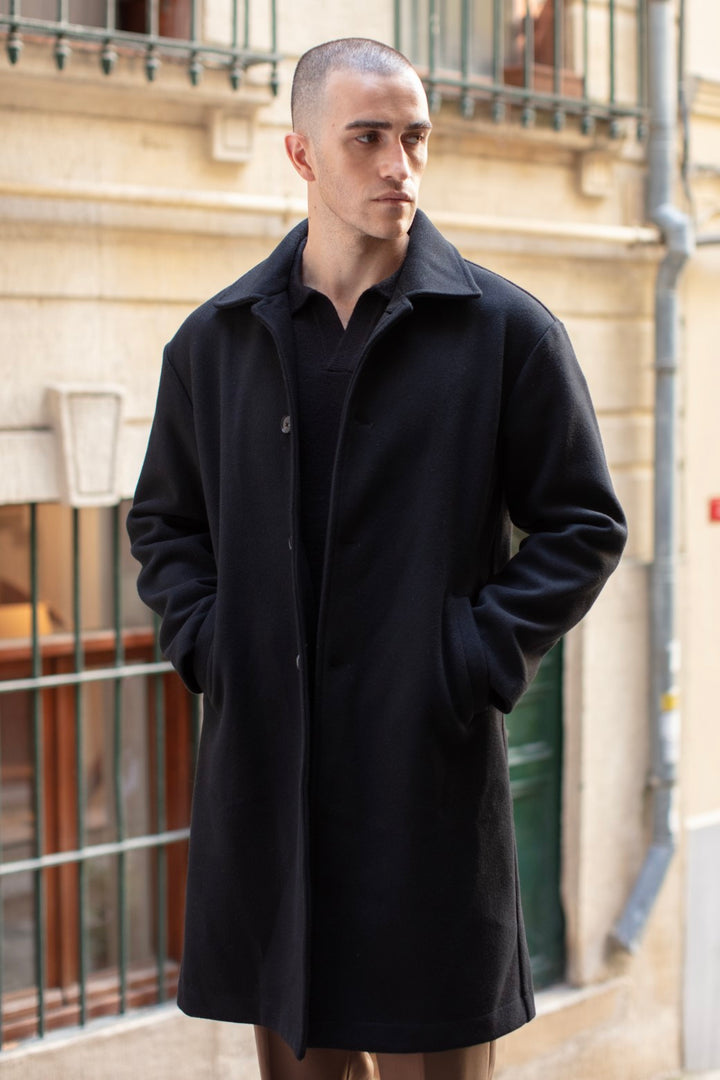 THE ESSENTIAL OVERCOAT