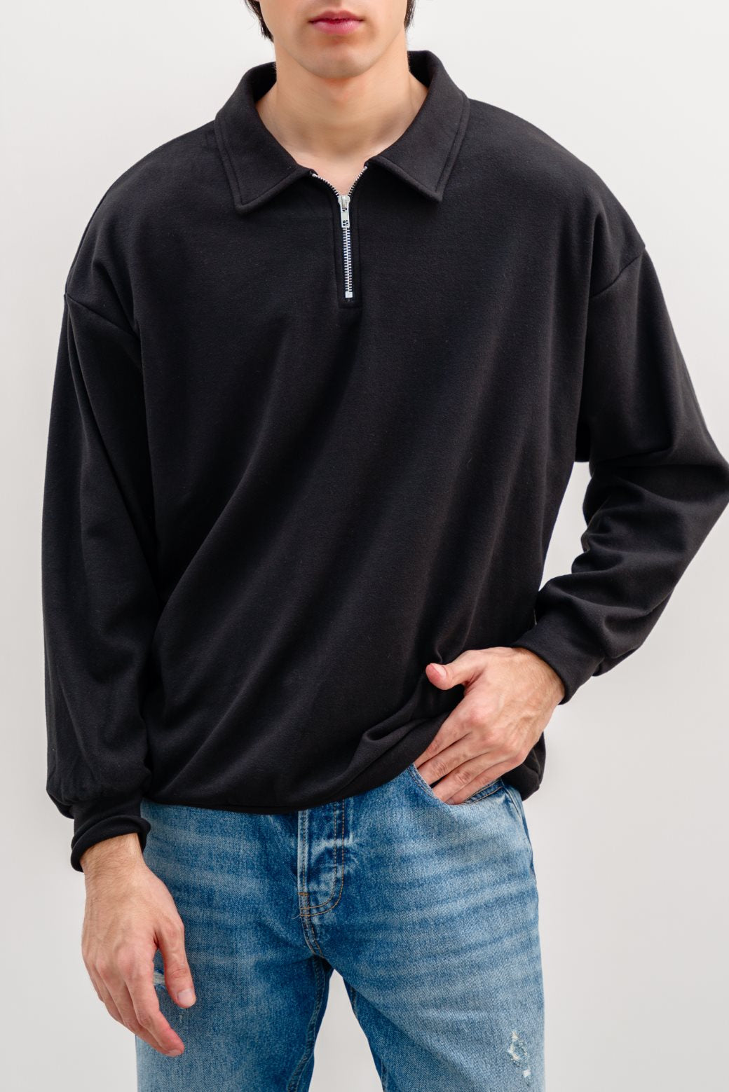 BLACK QUATER ZIP JUMPER