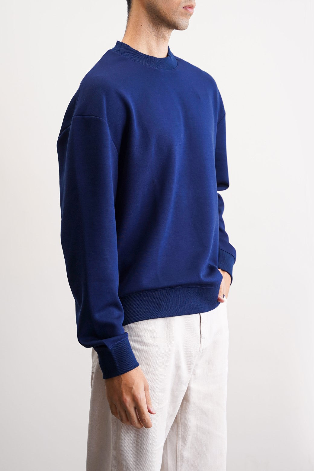 NAVY RELAXED SCUBA SWEATSHIRT