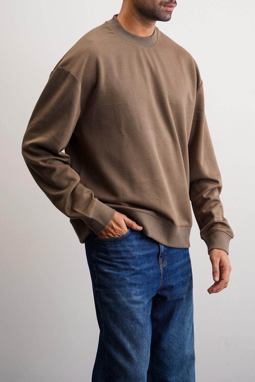 OLIVE RELAXED SCUBA SWEATSHIRT