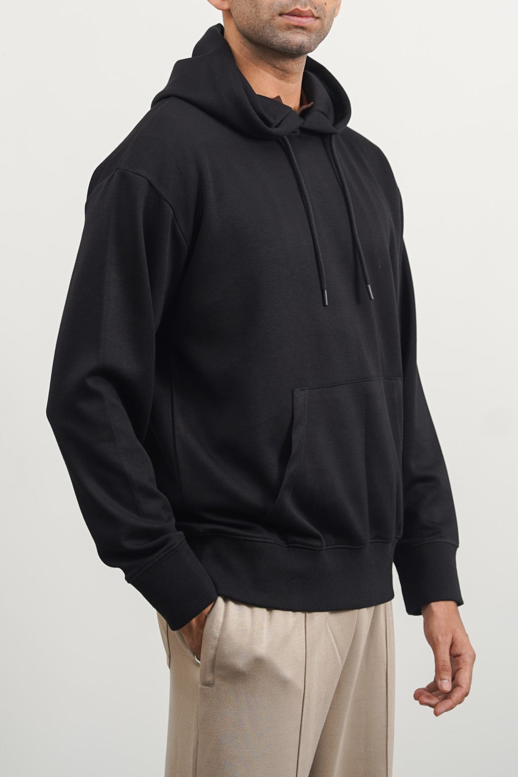 BLACK PULL-OVER HOODIE