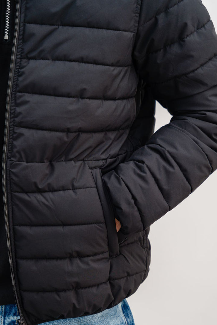 BLACK REVERSIBLE PUFFER JACKET