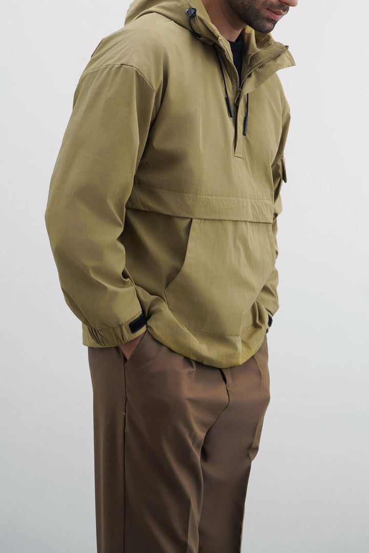 KHAKI PARACHUTE HOODED PULLOVER