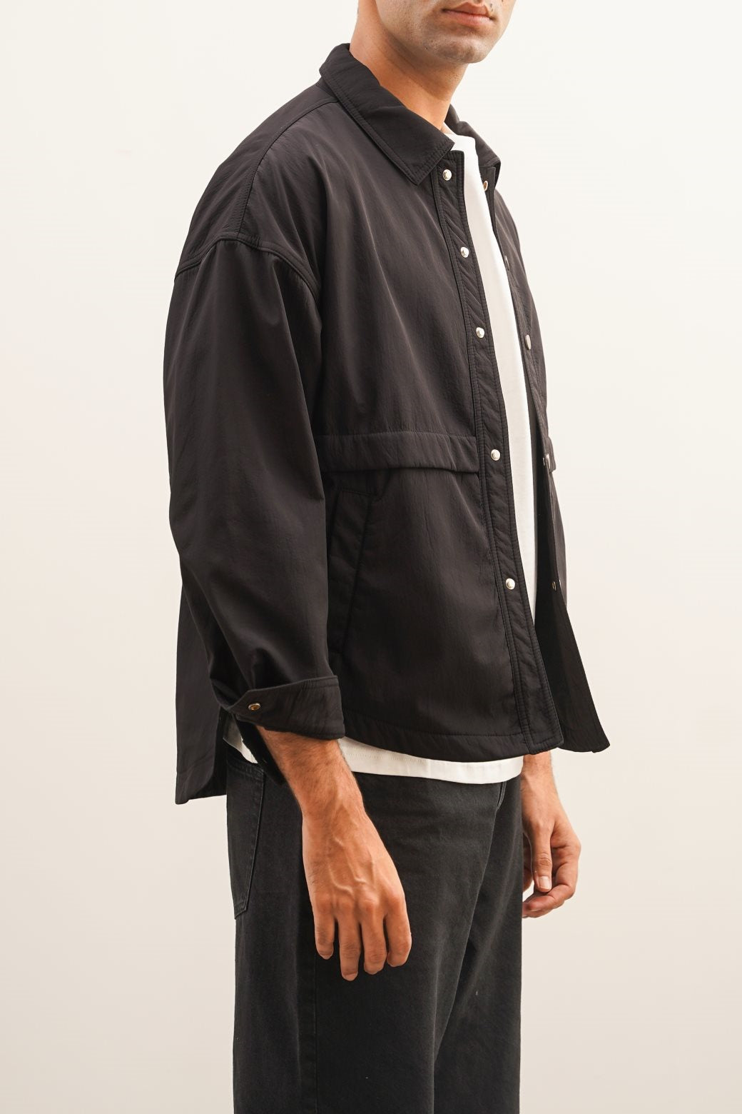 BLACK PARACHUTE OVERSHIRT