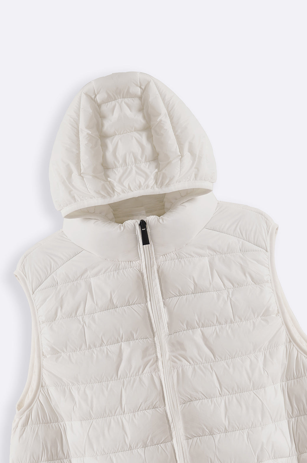 WHITE HOODED GILET