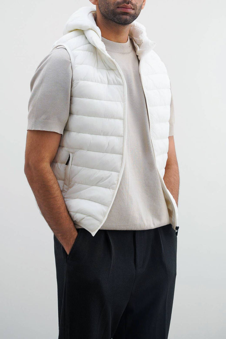 WHITE HOODED GILET