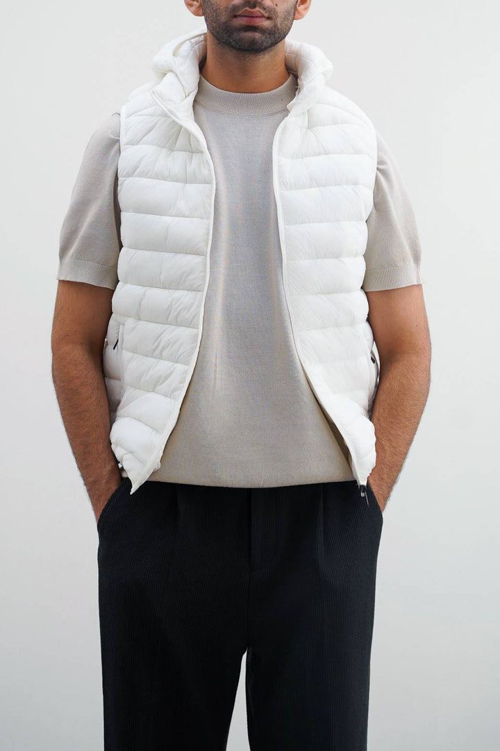 WHITE HOODED GILET