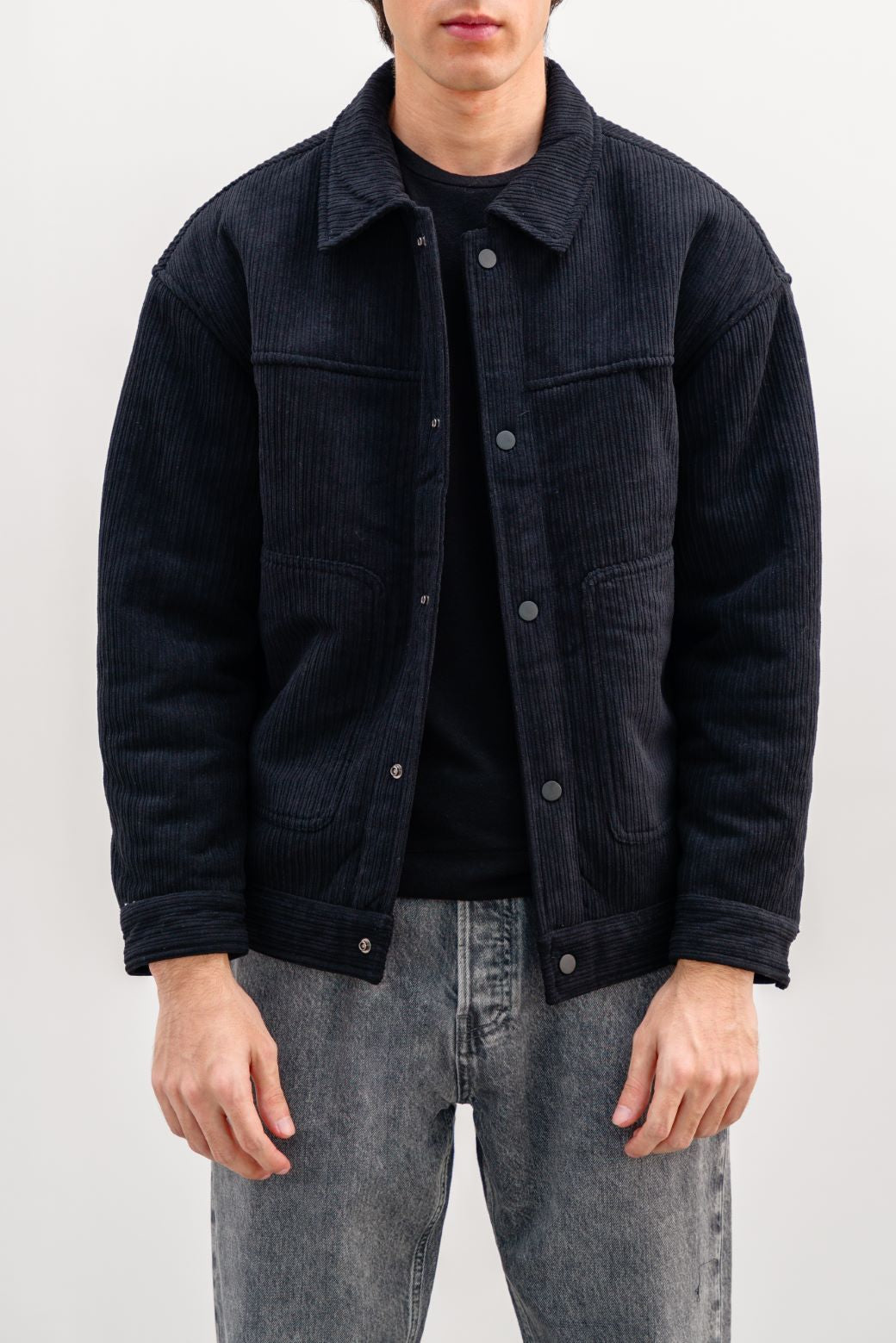 BLACK OVERSIZED CORDUROY JACKET