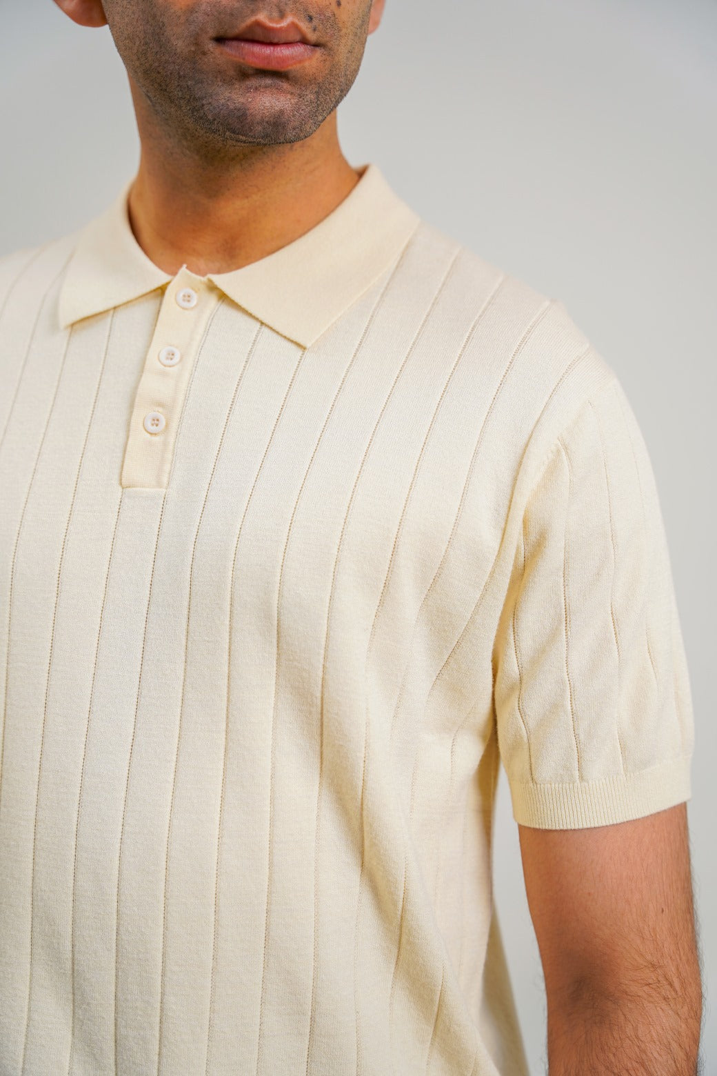 OFF WHITE RIBBED KNIT POLO SHIRT