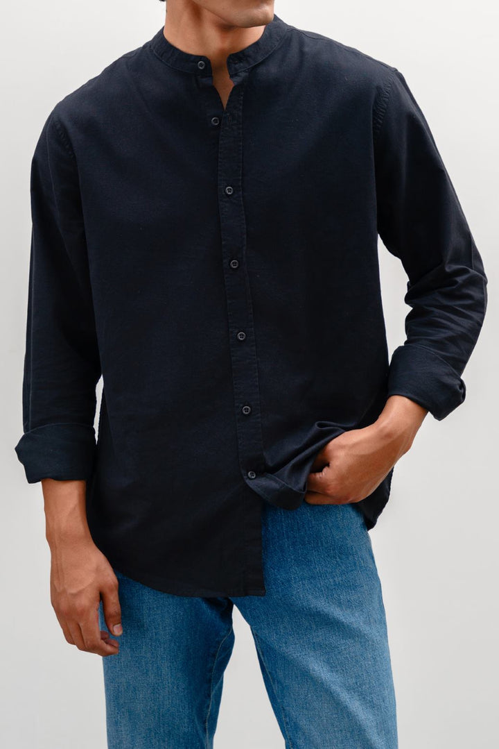 BLACK BAND COLLAR SHIRT