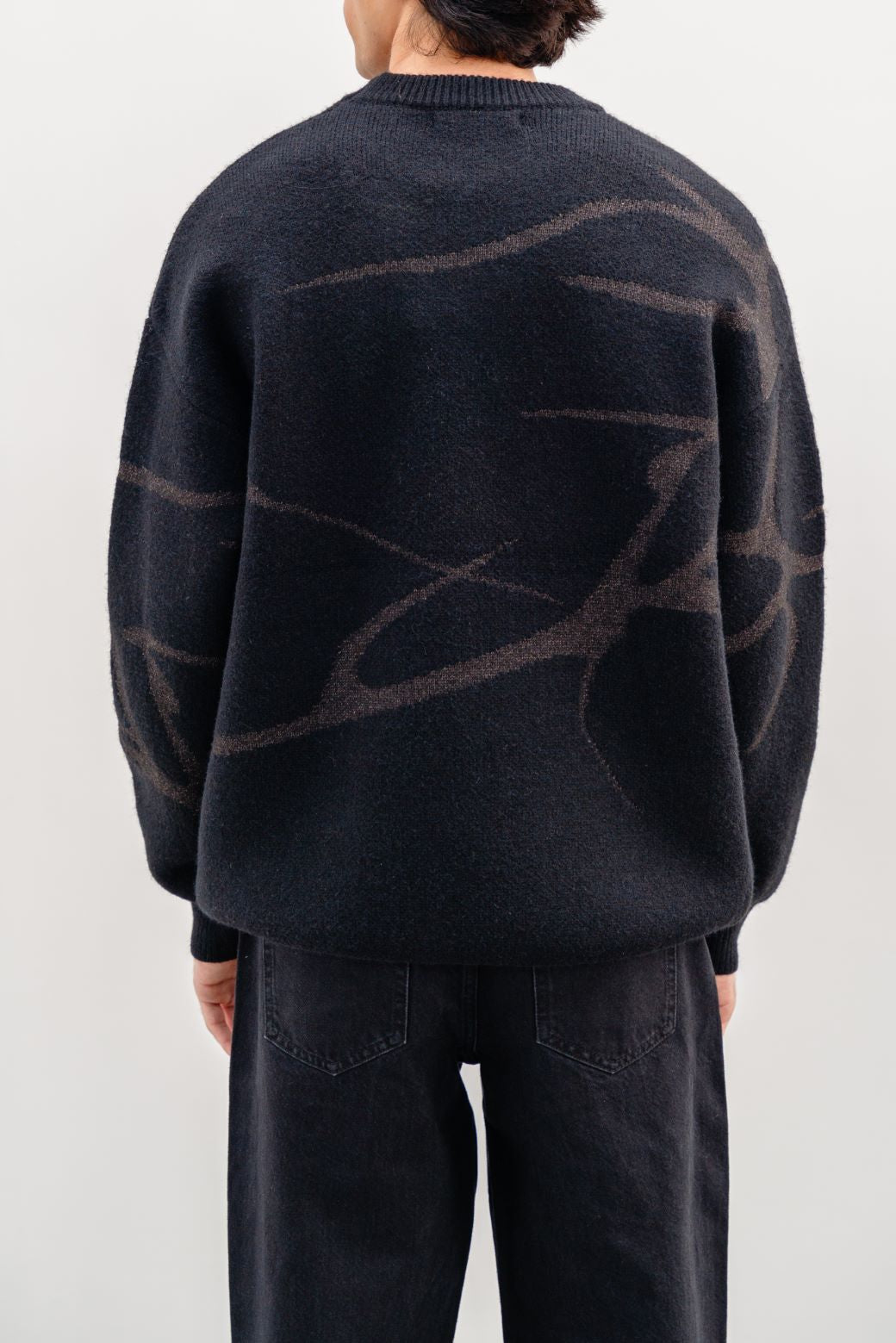 BLACK JACQUARD ABSTRACT SWEATER