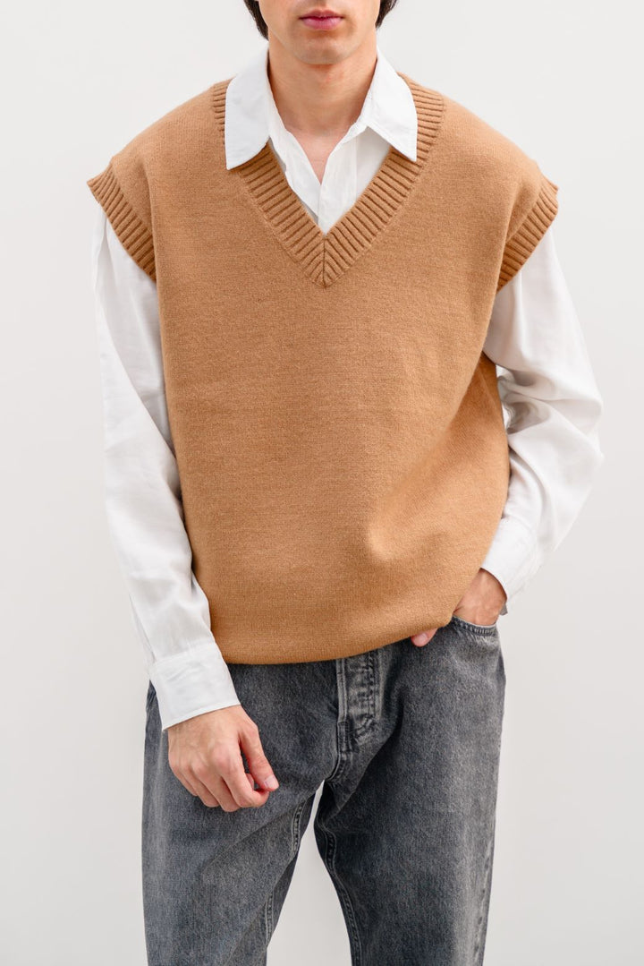 CAMEL KNITTED VEST