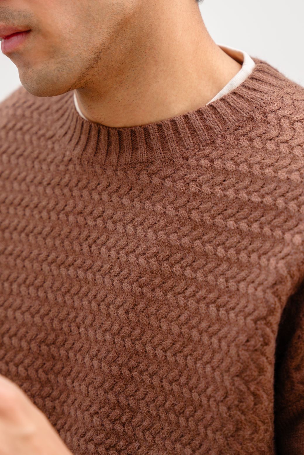 BROWN TEXTURED SWEATER