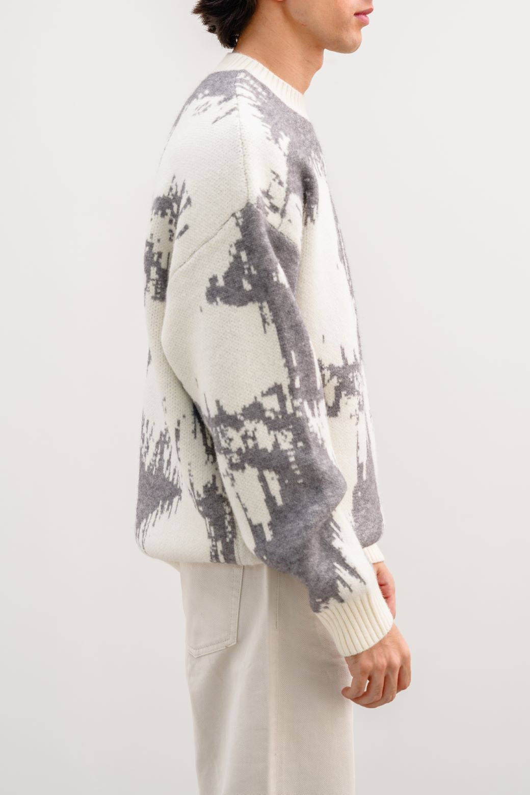 CREAM ABSTRACT PRINTED SWEATER