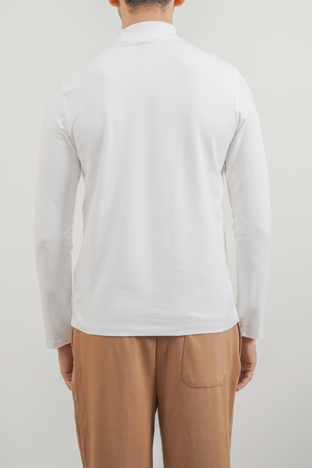 WHITE HIGH NECK T-SHIRT