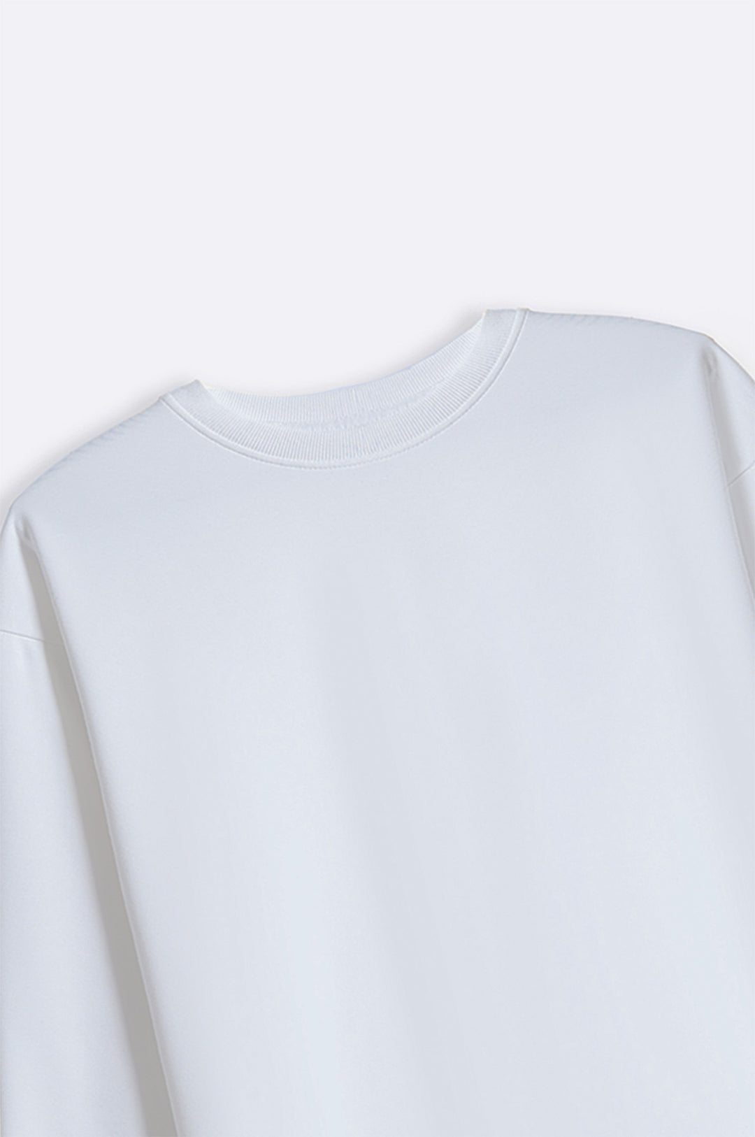 WHITE CREW NECK SWEATSHIRT