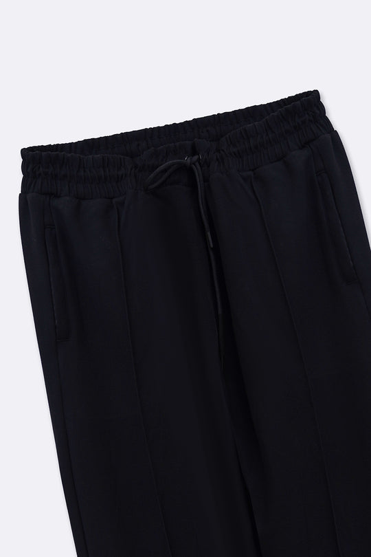 STRAIGHT KNITTED PANTS