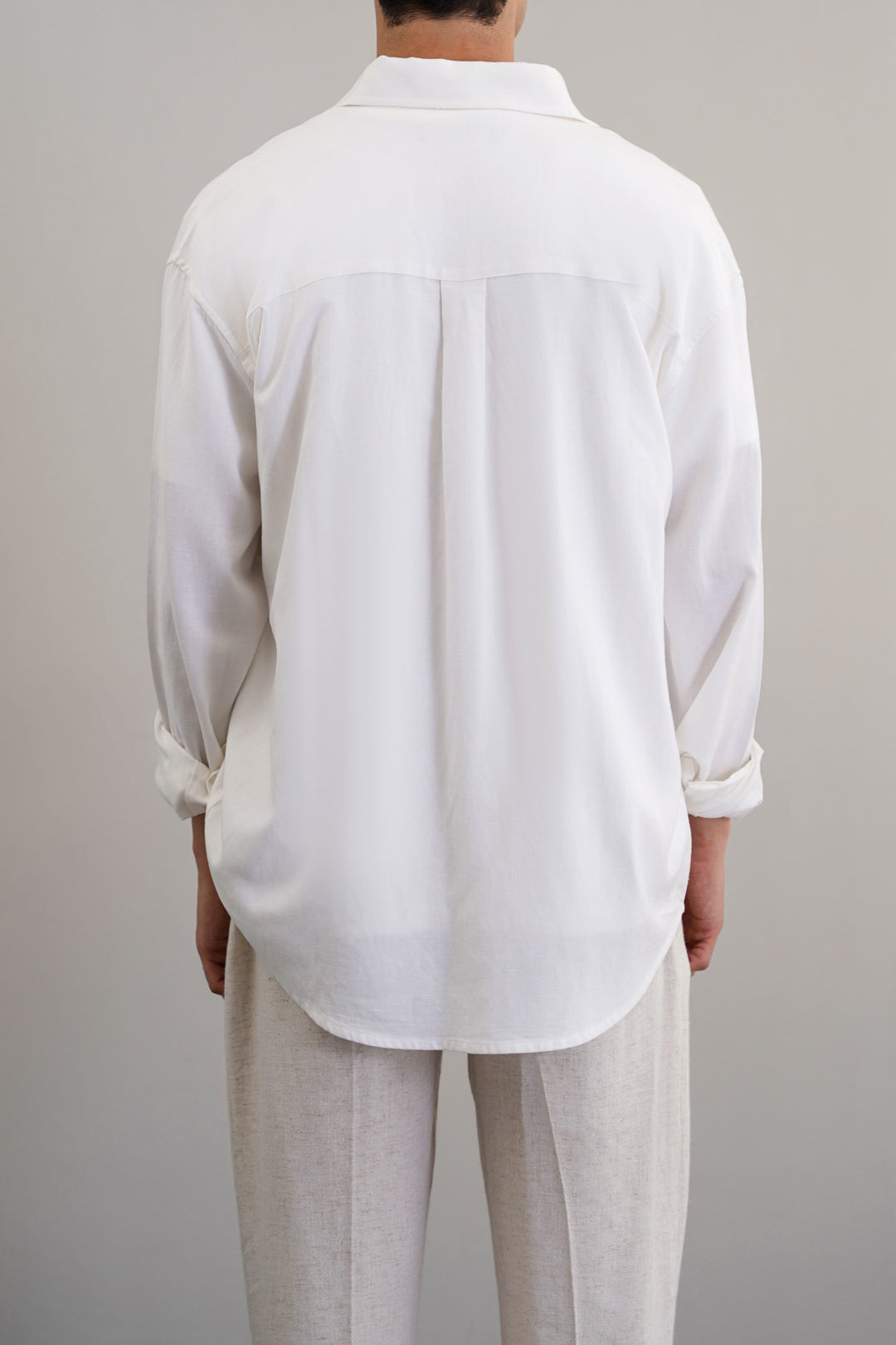 WHITE OVERSIZED LINEN SHIRT