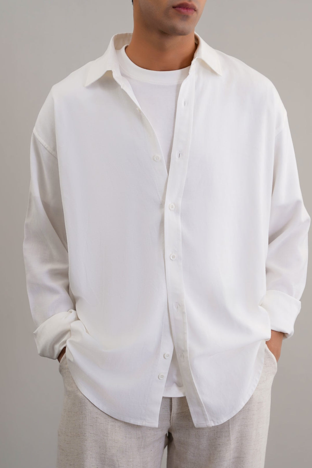 WHITE OVERSIZED LINEN SHIRT