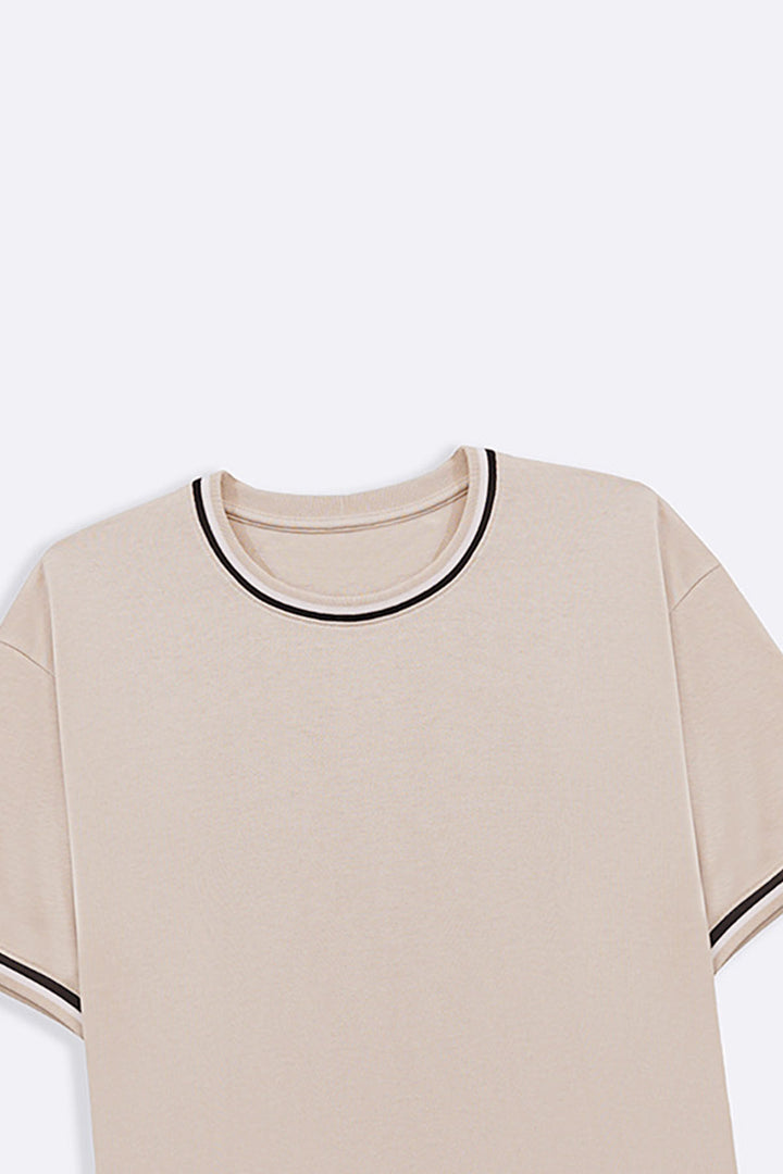 BEIGE TIPPED ACCENT TEE