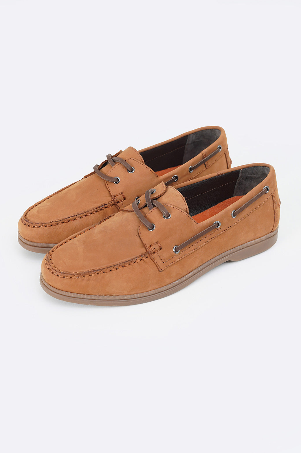 TAN LEATHER BOAT SHOES