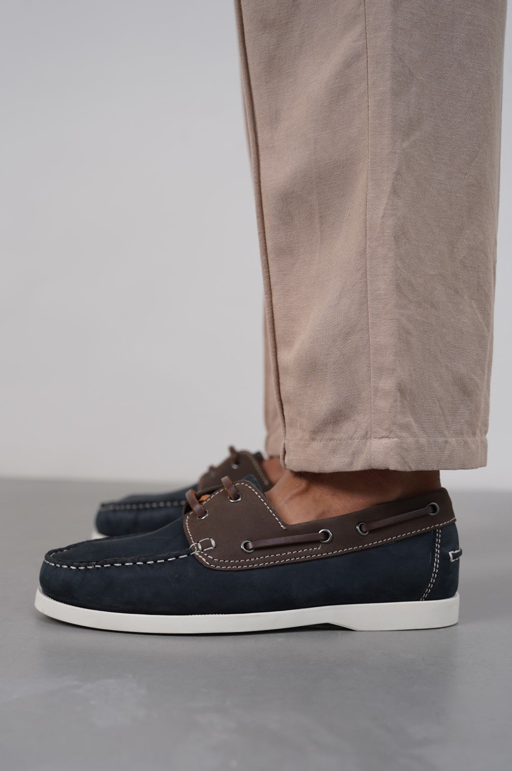 NAVY ESPRESSO CONTRAST LEATHER BOAT SHOES