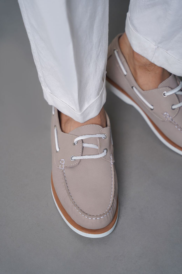 GREY TUMBLED LEATHER BOAT SHOES