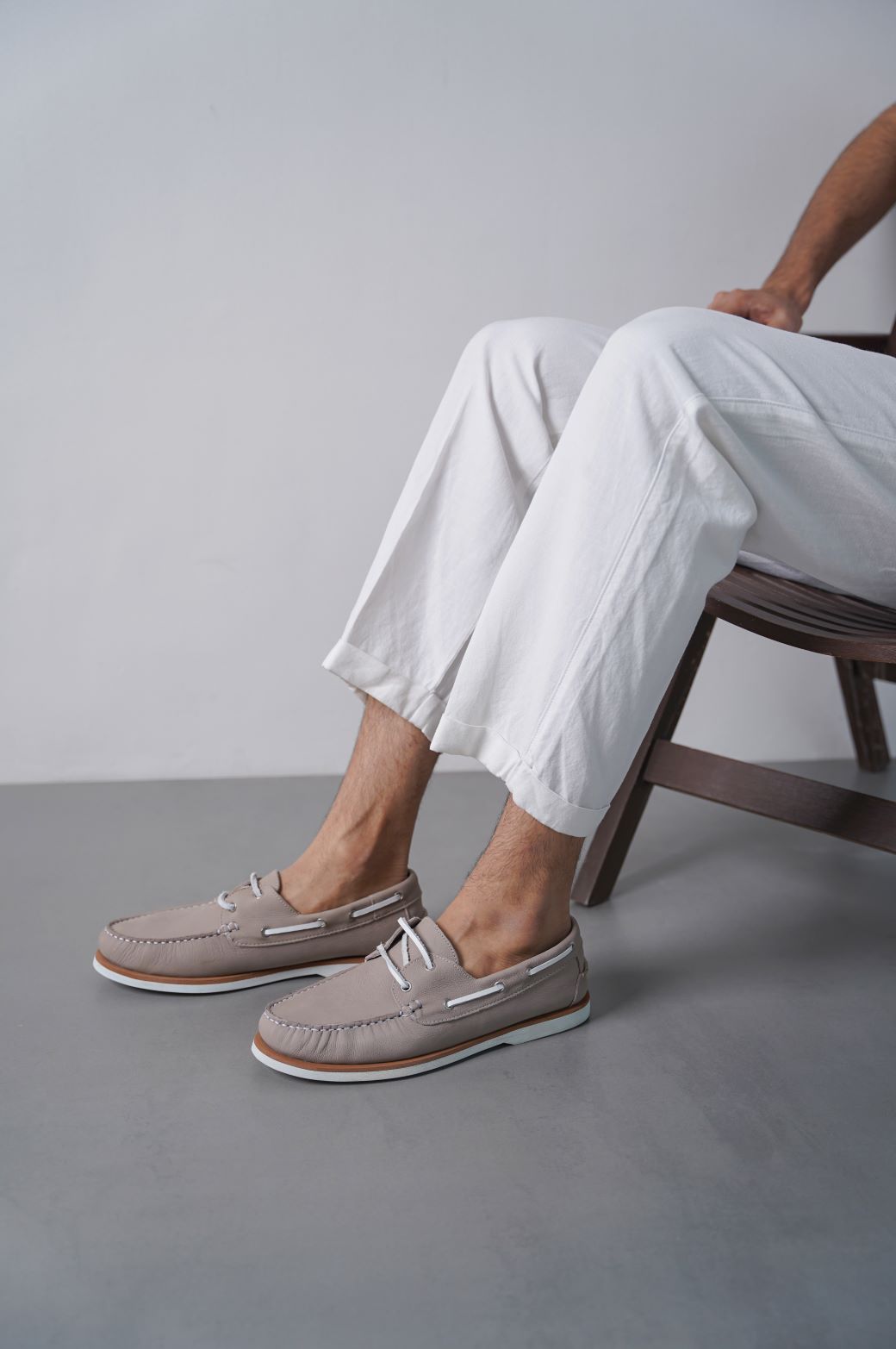 GREY TUMBLED LEATHER BOAT SHOES