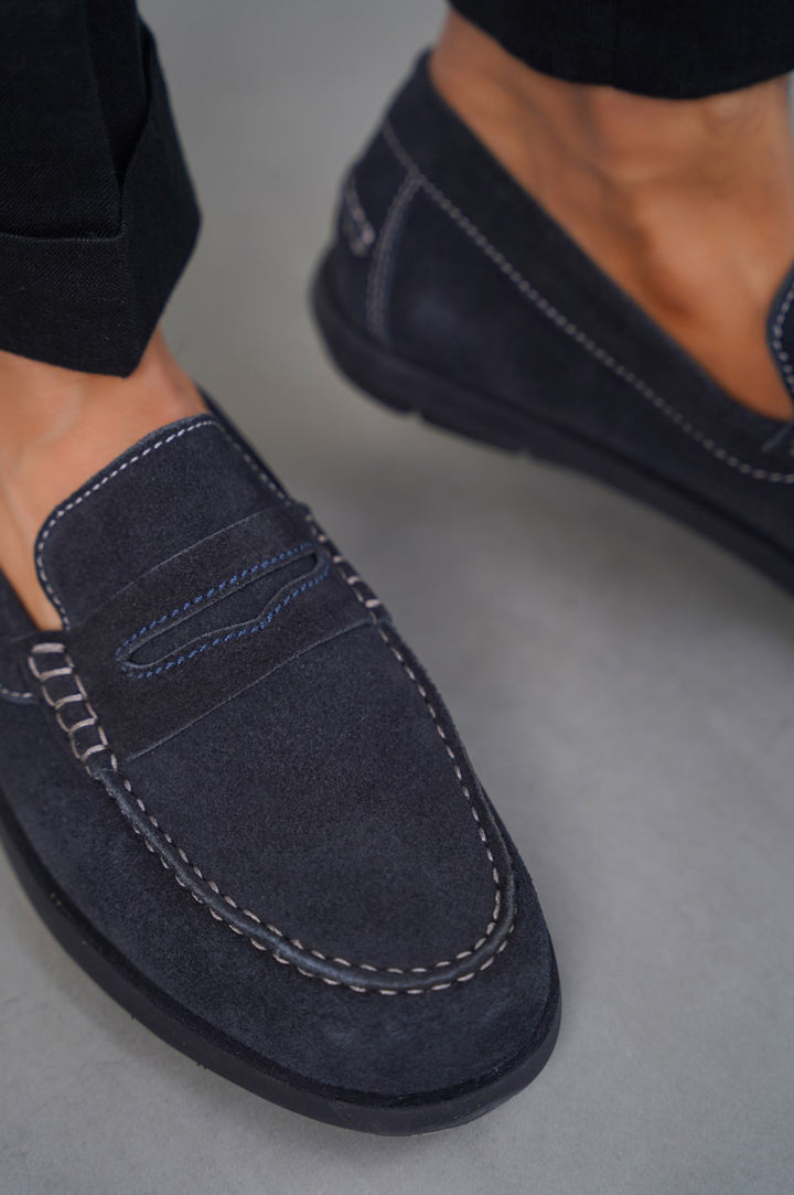 NAVY LIGHTWEIGHT SUEDE LOAFERS