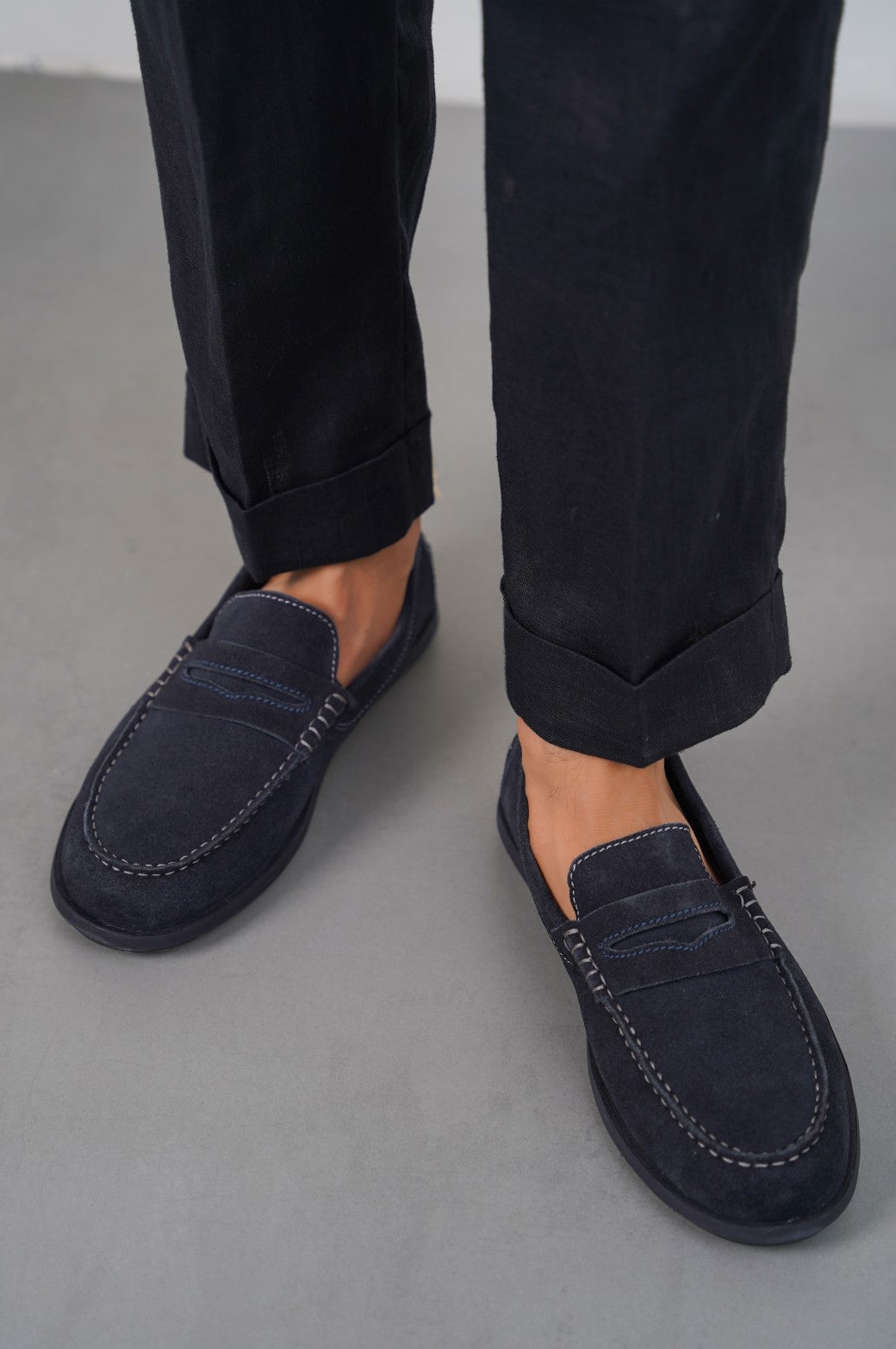 NAVY LIGHTWEIGHT SUEDE LOAFERS