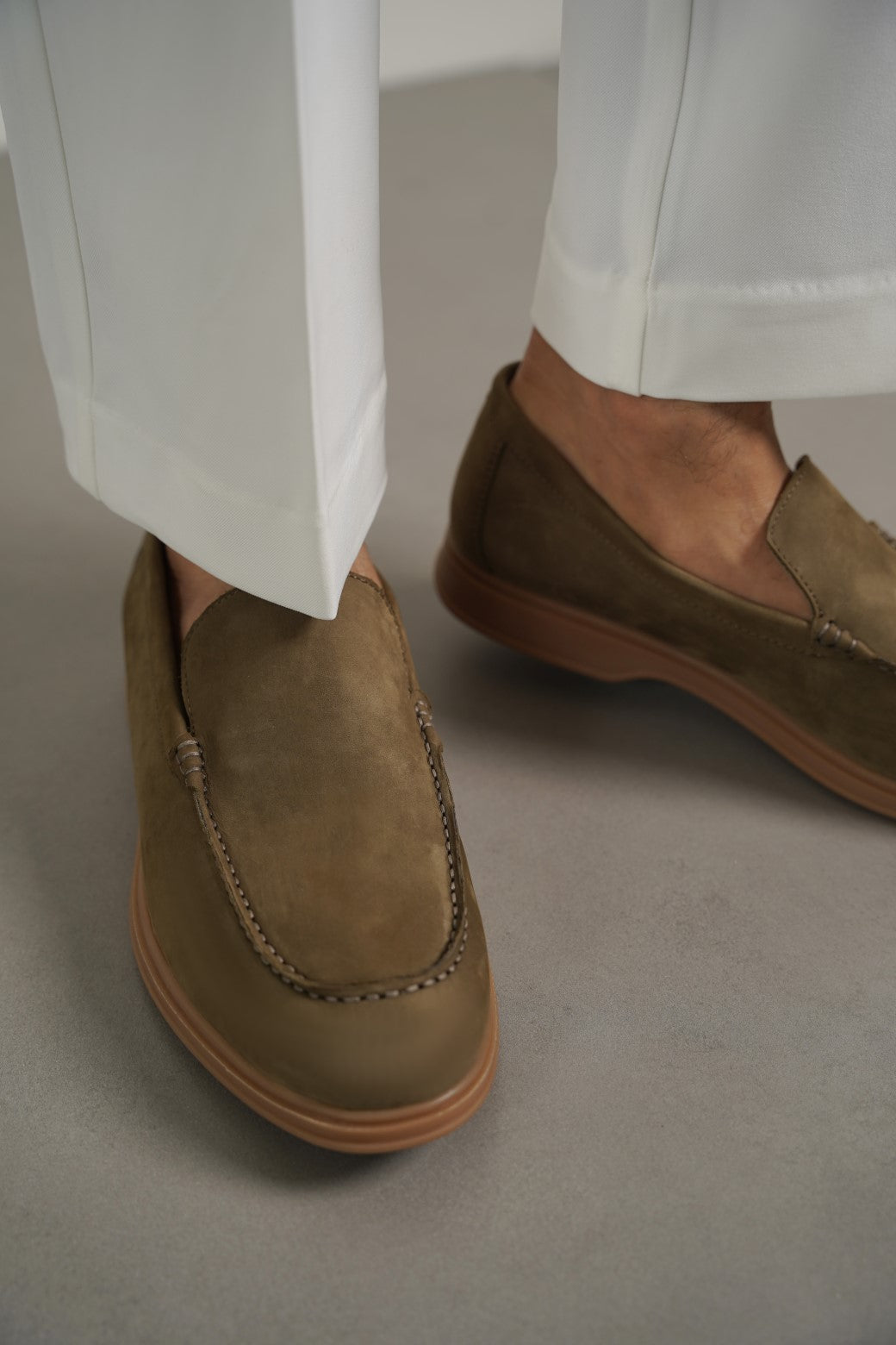 OLIVE CLASSIC LEATHER LOAFERS