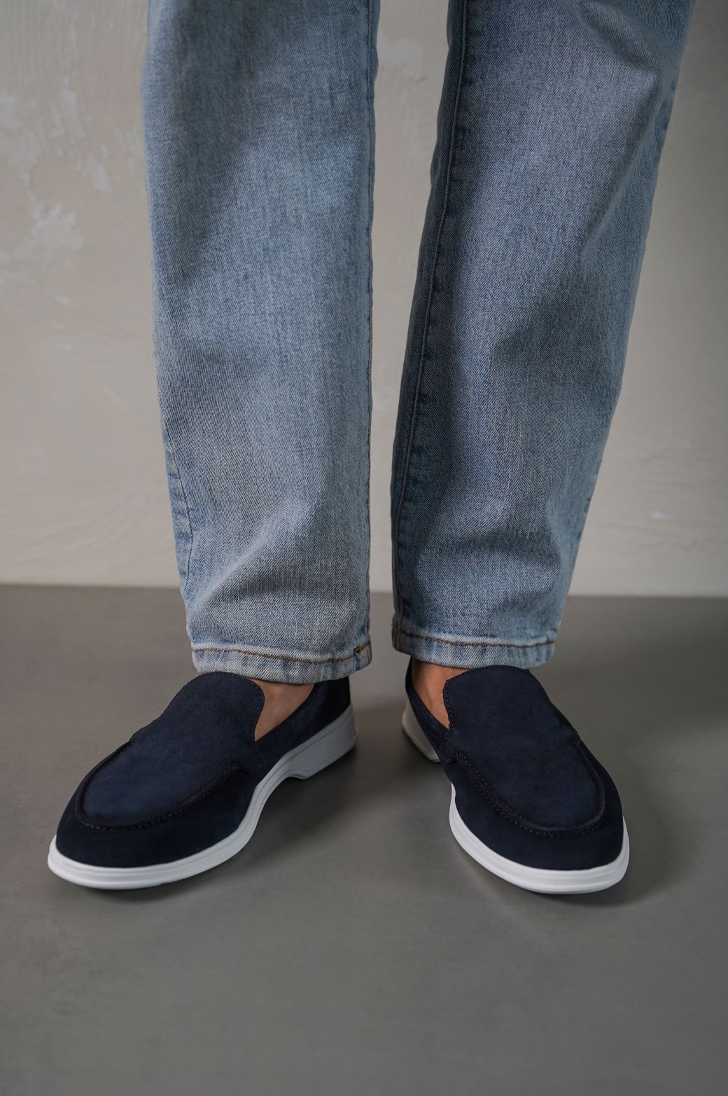 DARK NAVY CLASSIC LEATHER SLIP-ONS