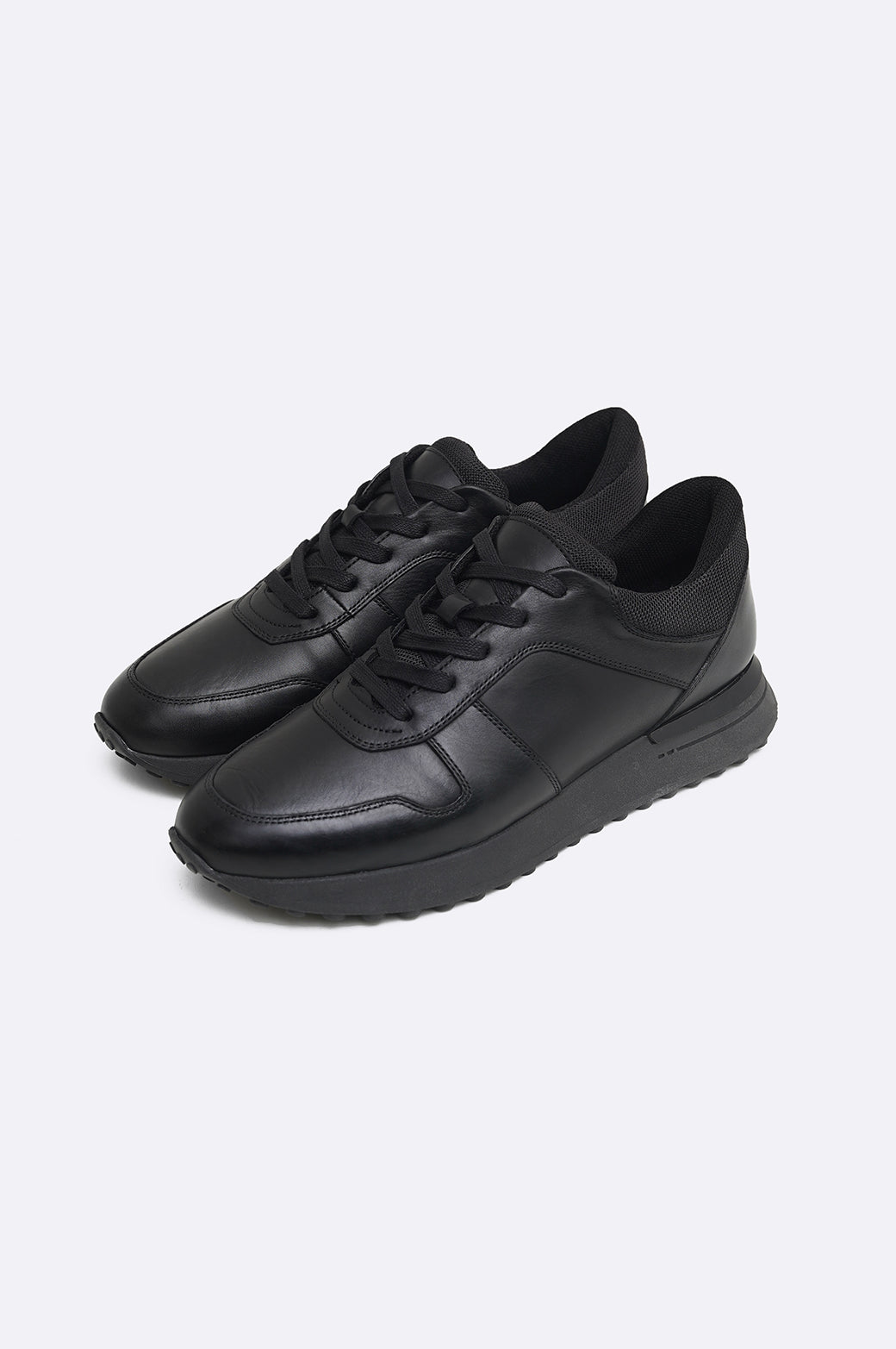 BLACK MONOTONE LEATHER SNEAKERS