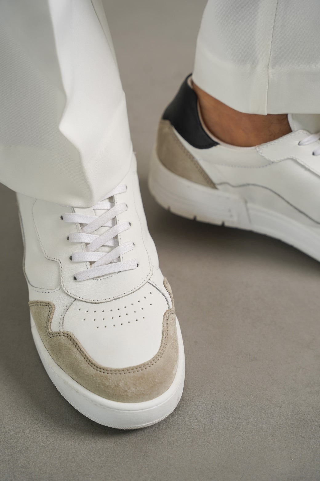 WHITE MULTI-COLORED LEATHER SNEAKERS