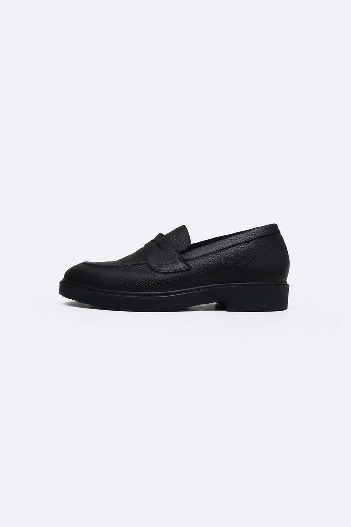 CLASSIC LEATHER LOAFERS