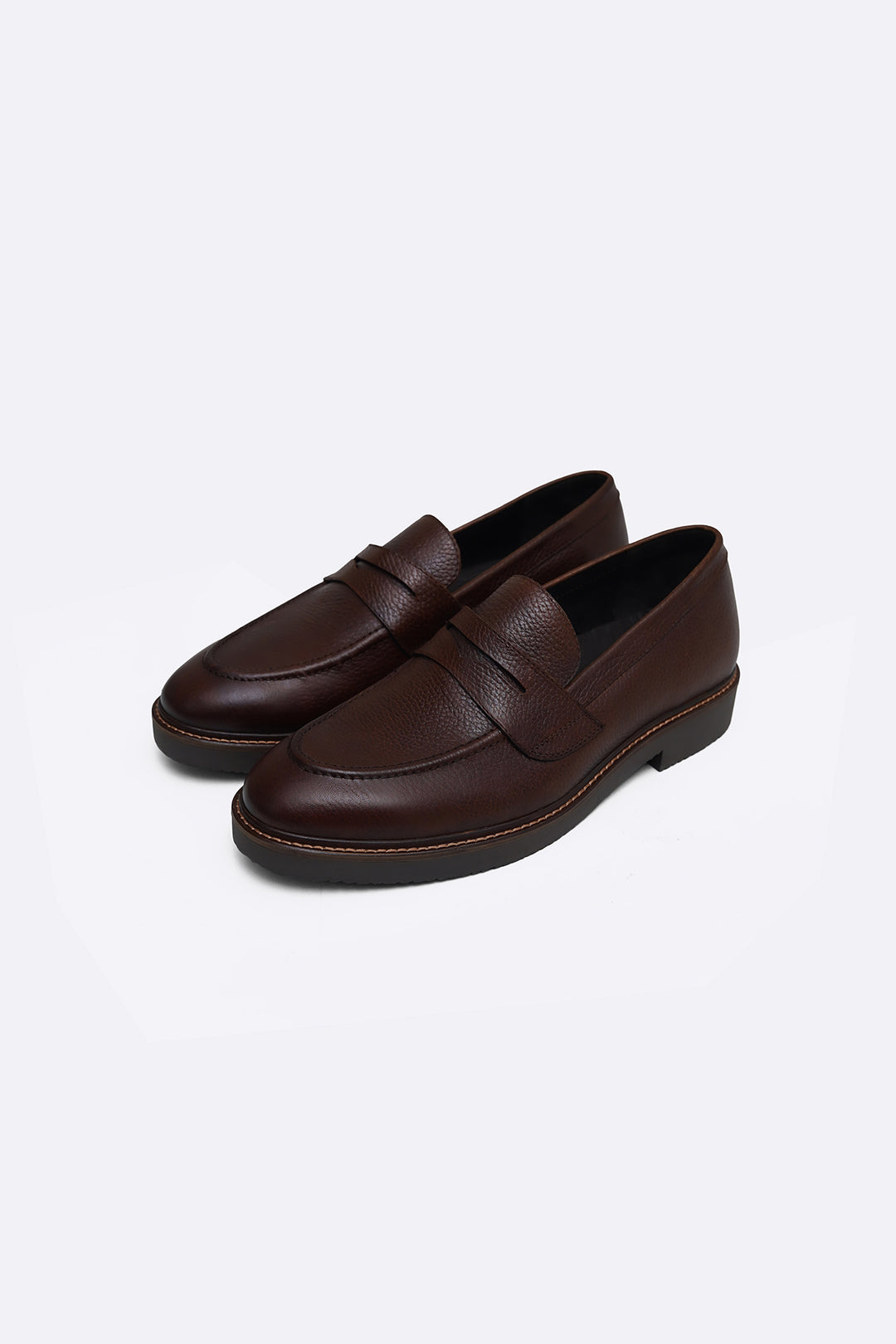 CLASSIC LEATHER LOAFERS