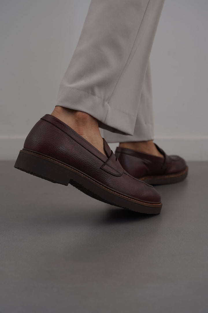 CLASSIC LEATHER LOAFERS