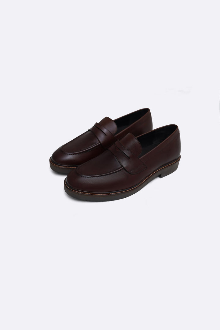 CLASSIC LEATHER LOAFERS