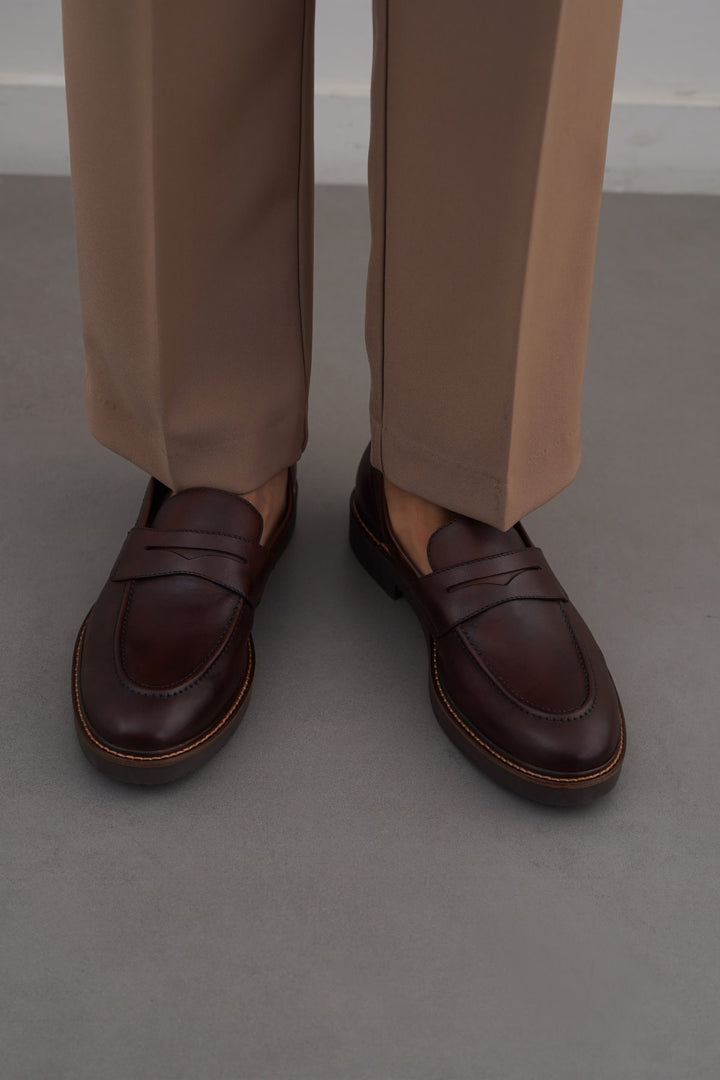 CLASSIC LEATHER LOAFERS