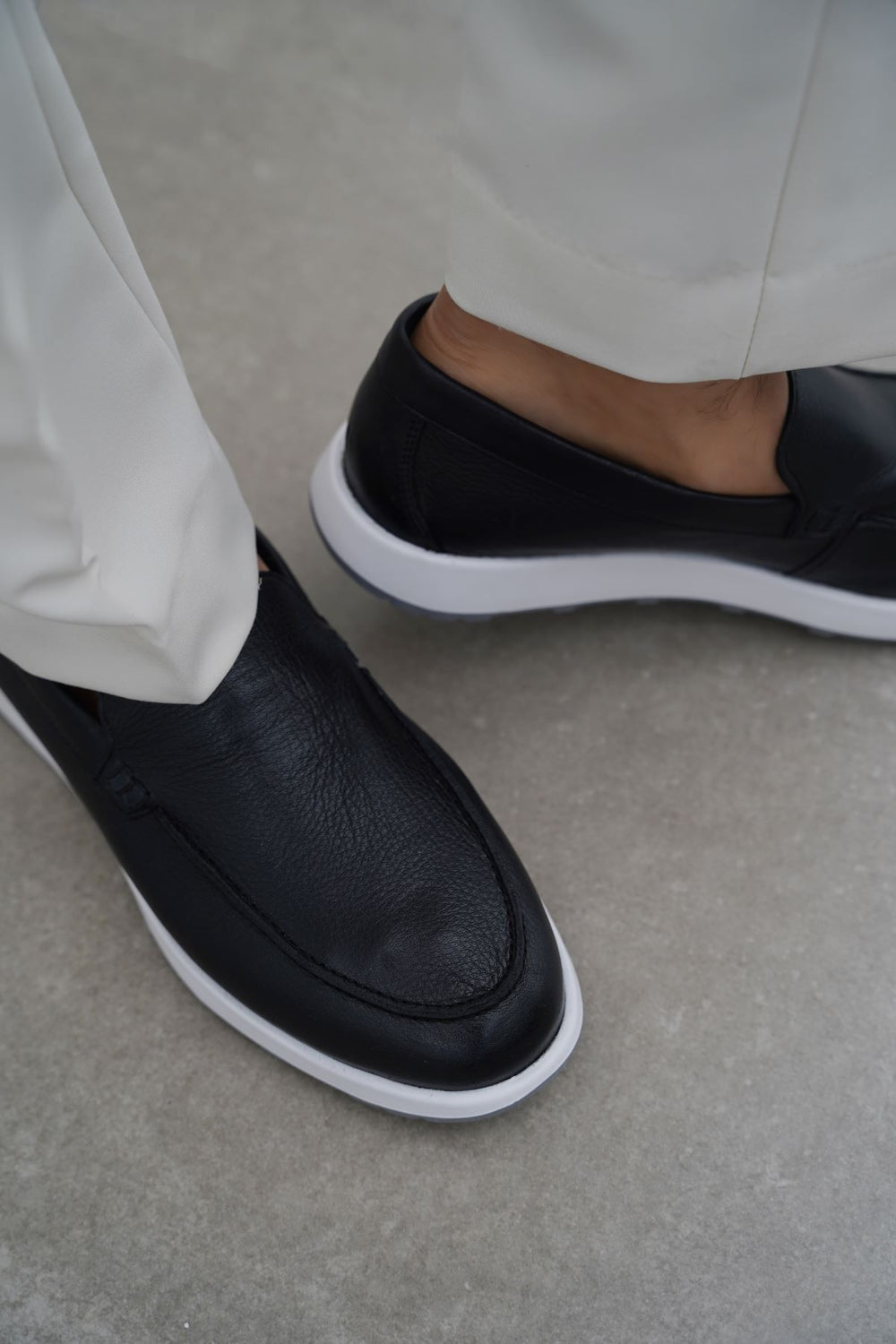 BLACK AIR LEATHER LOAFERS