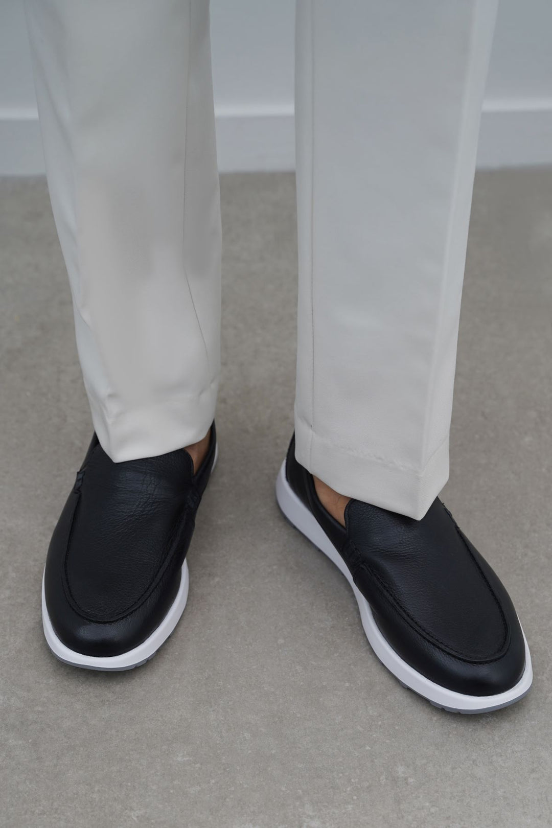 BLACK AIR LEATHER LOAFERS