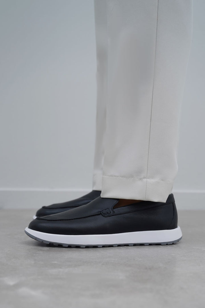 BLACK AIR LEATHER LOAFERS