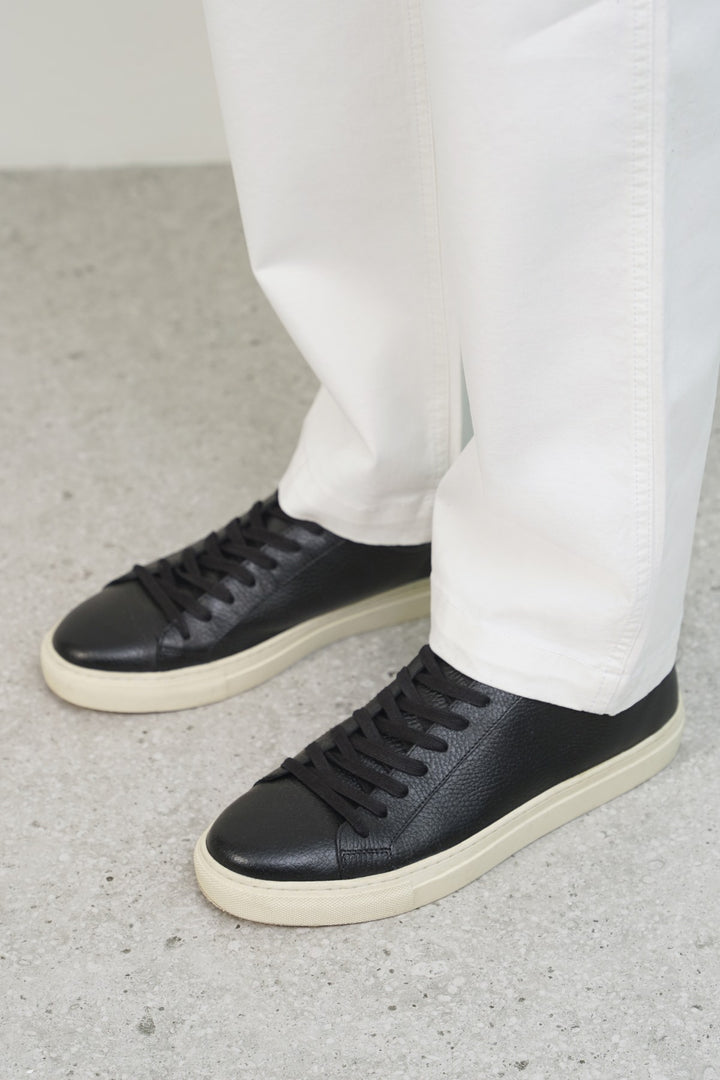 BLACK LEATHER SNEAKERS