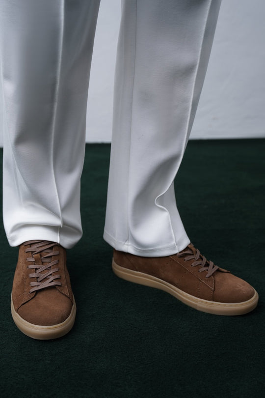 BROWN LACE-UP LEATHER SNEAKERS