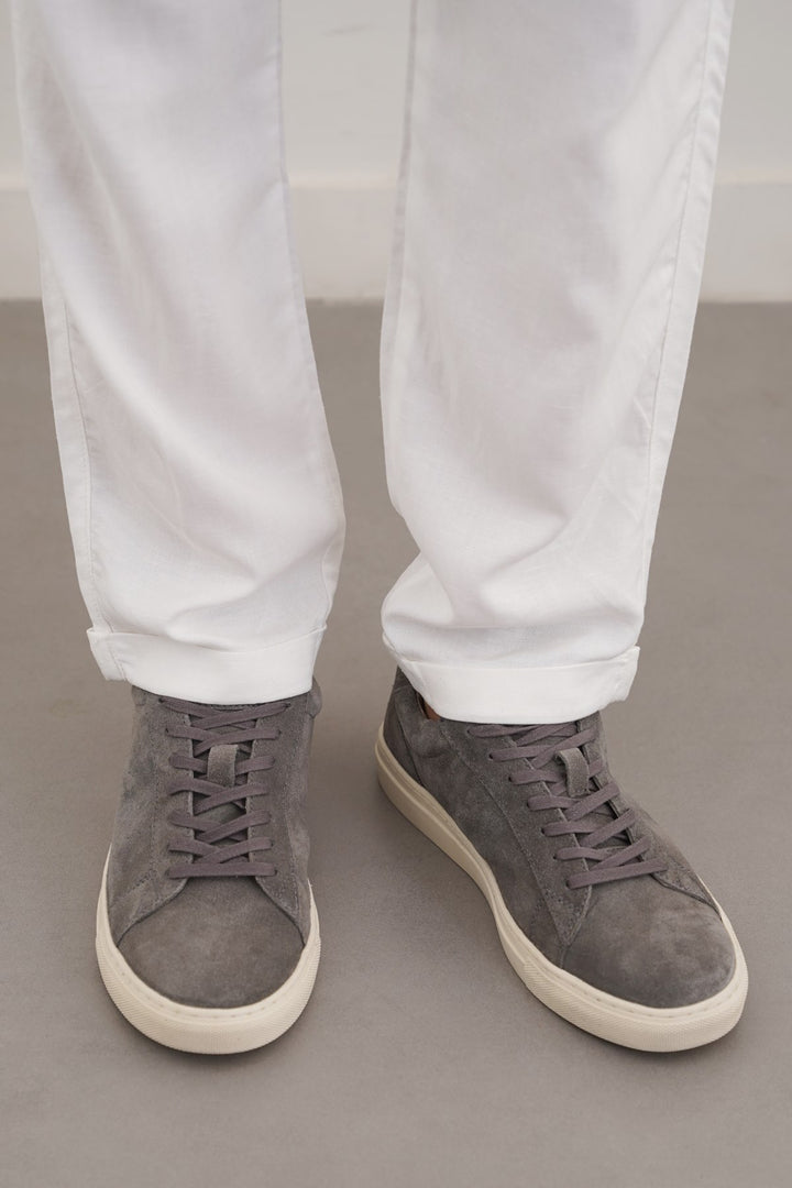 GREY LACE-UP LEATHER SNEAKERS